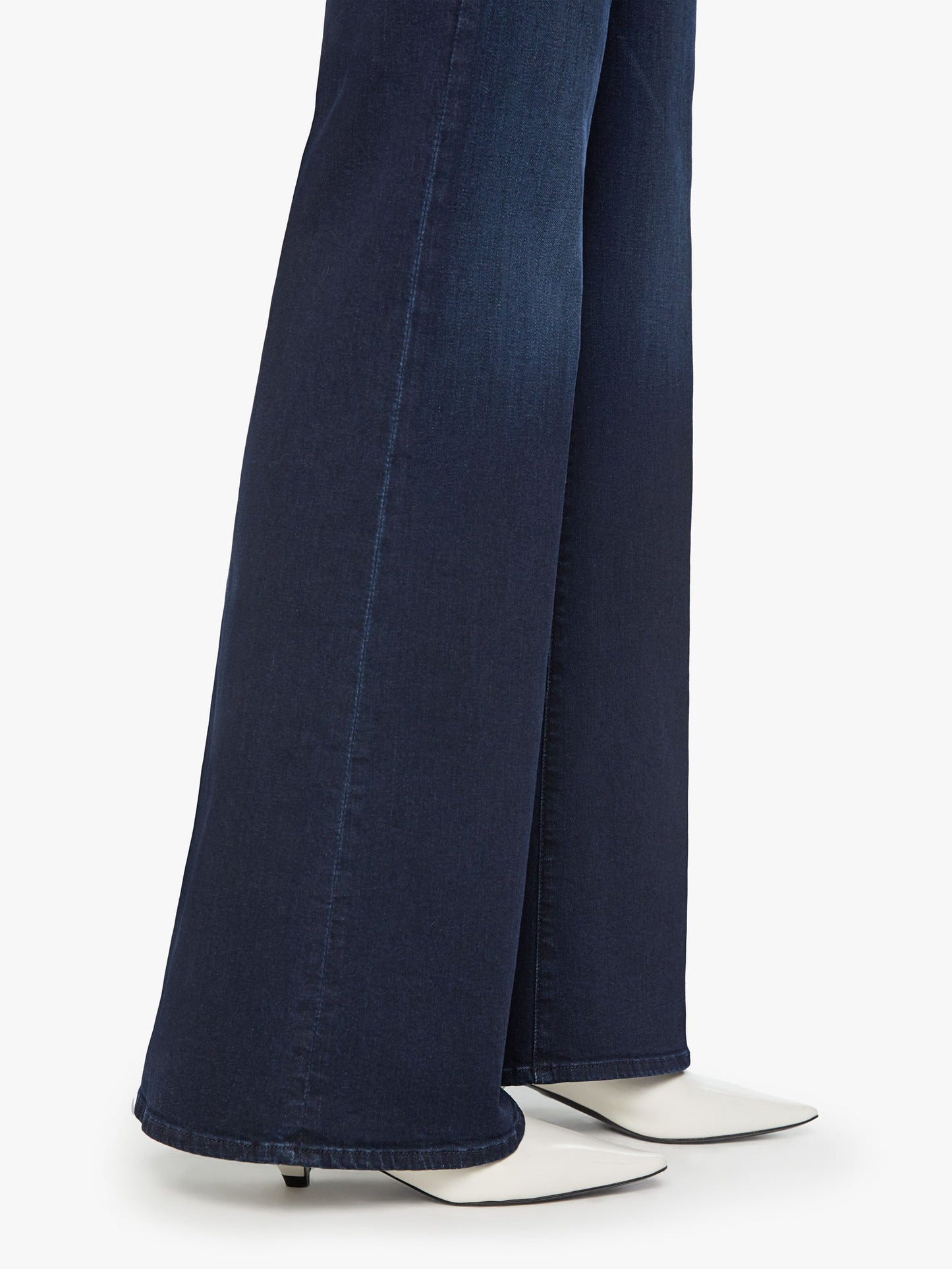 MOTHER The Hustler Roller Sneak Jeans