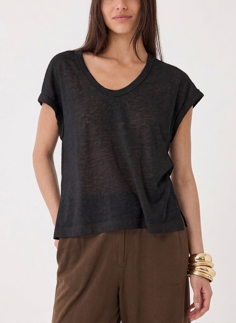 Majestic Filatures Stretch Linen Sleeveless Scoopneck