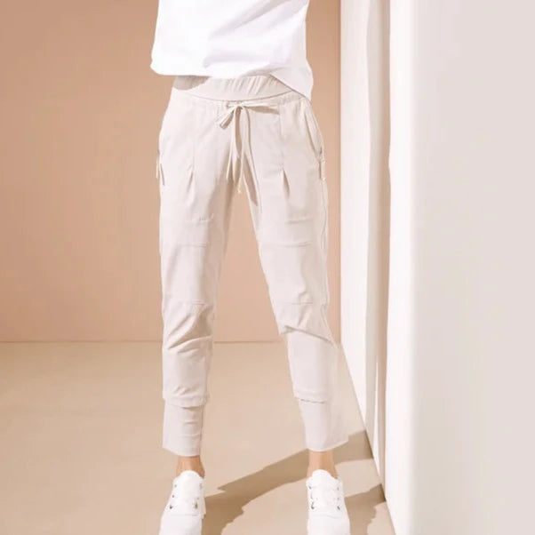 Gallery Couture Travel Pant