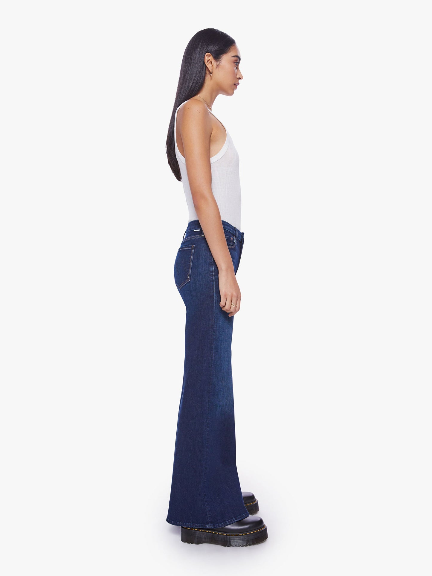 MOTHER The Roller Sneak Jeans