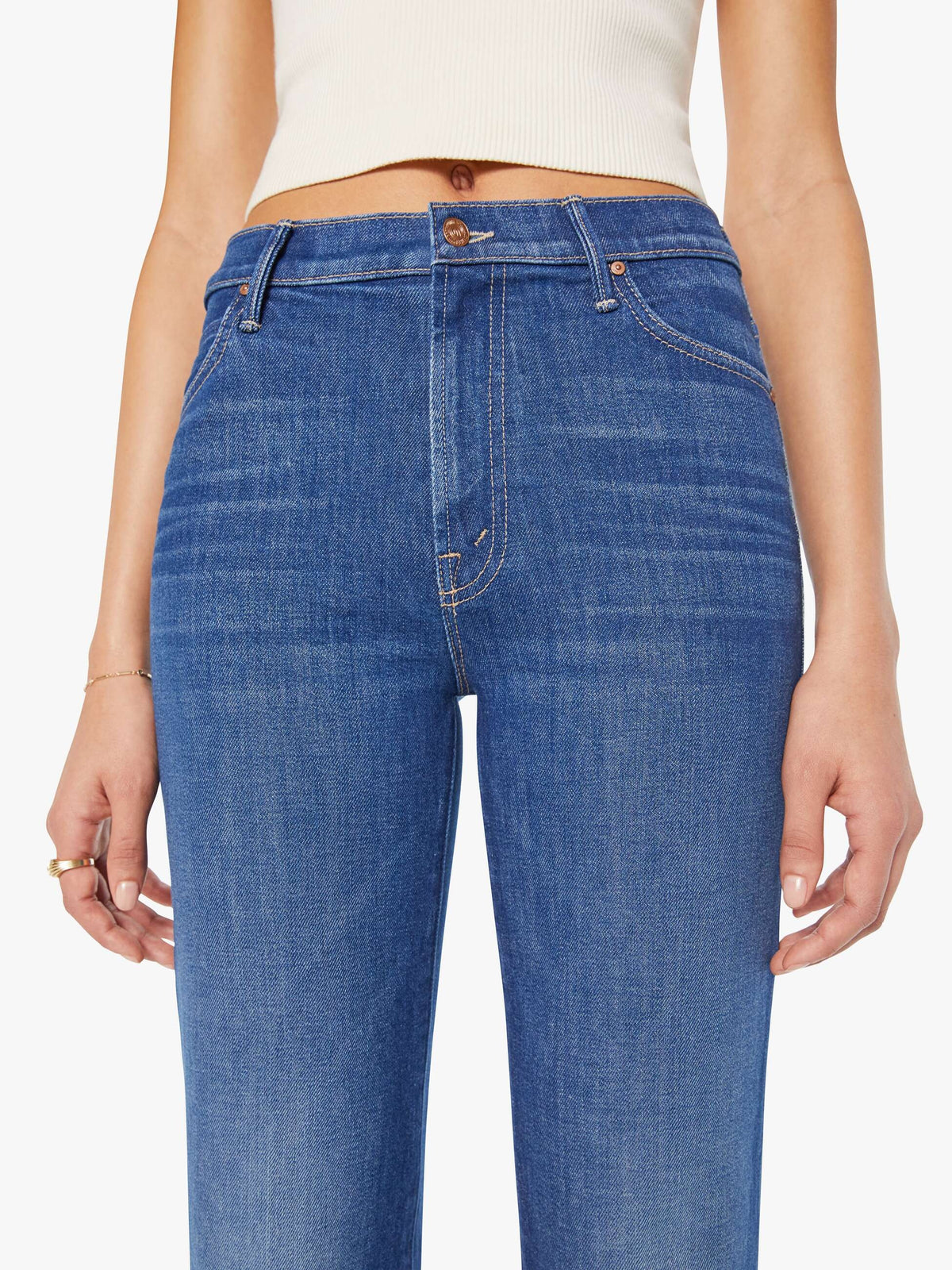 MOTHER The Kick It Flood Jeans