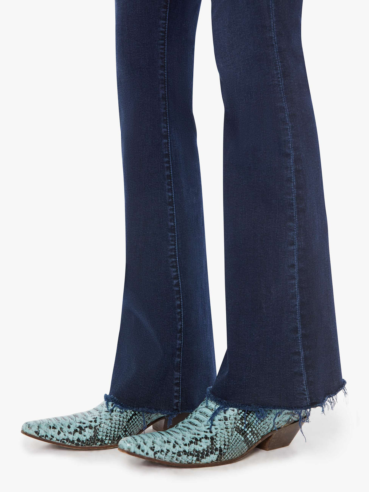 MOTHER The Weekender Fray Jeans