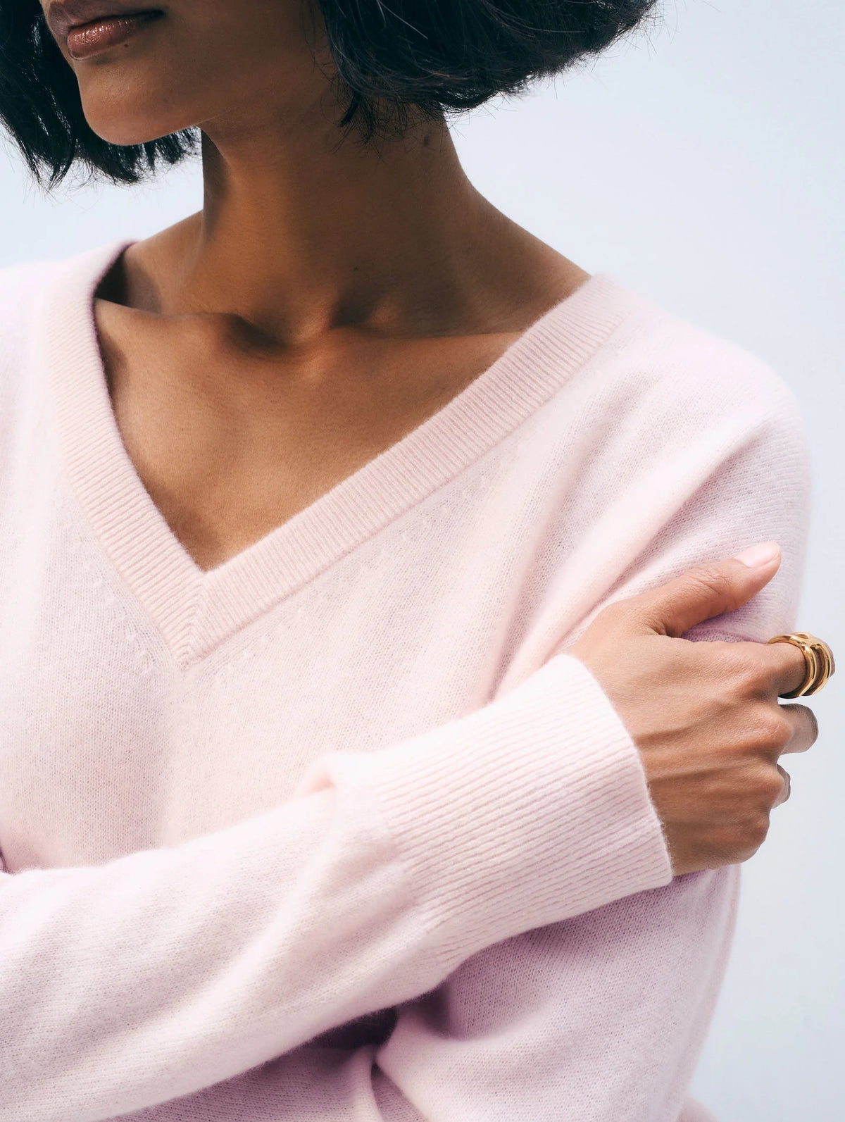 White & Warren Featherweight V-Neck Cashmere Sweater