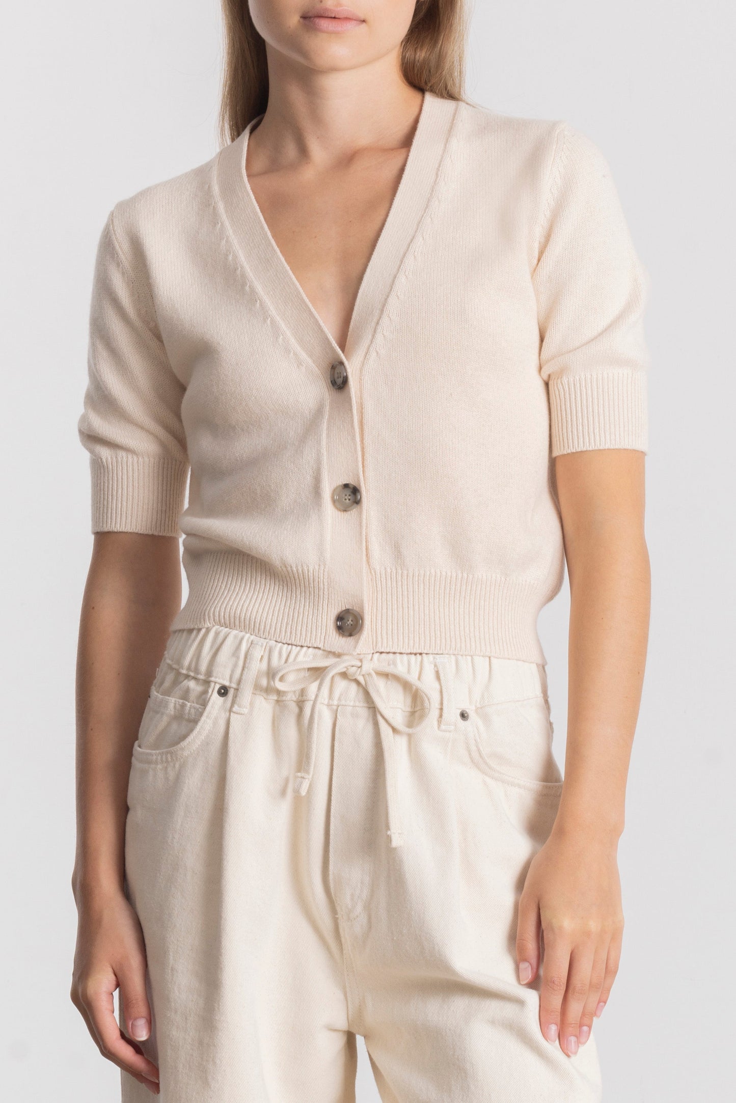 Allude V-Neck Cardigan