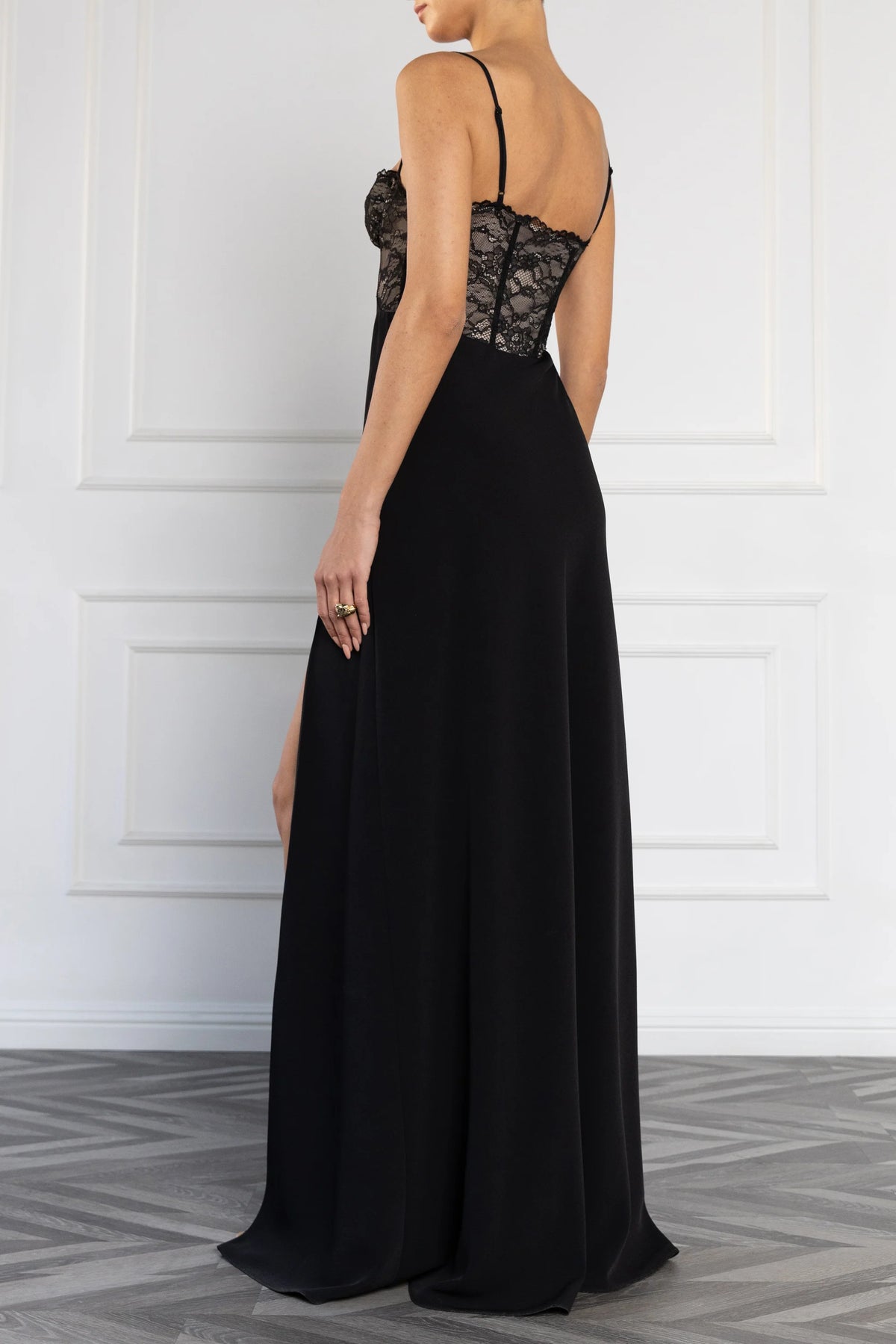 Black Halo Ts Coressa Gown