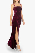 Black Halo Ts Domino Gown