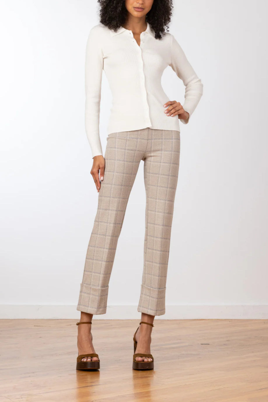 Ave Montaigne Bonnie Pant
