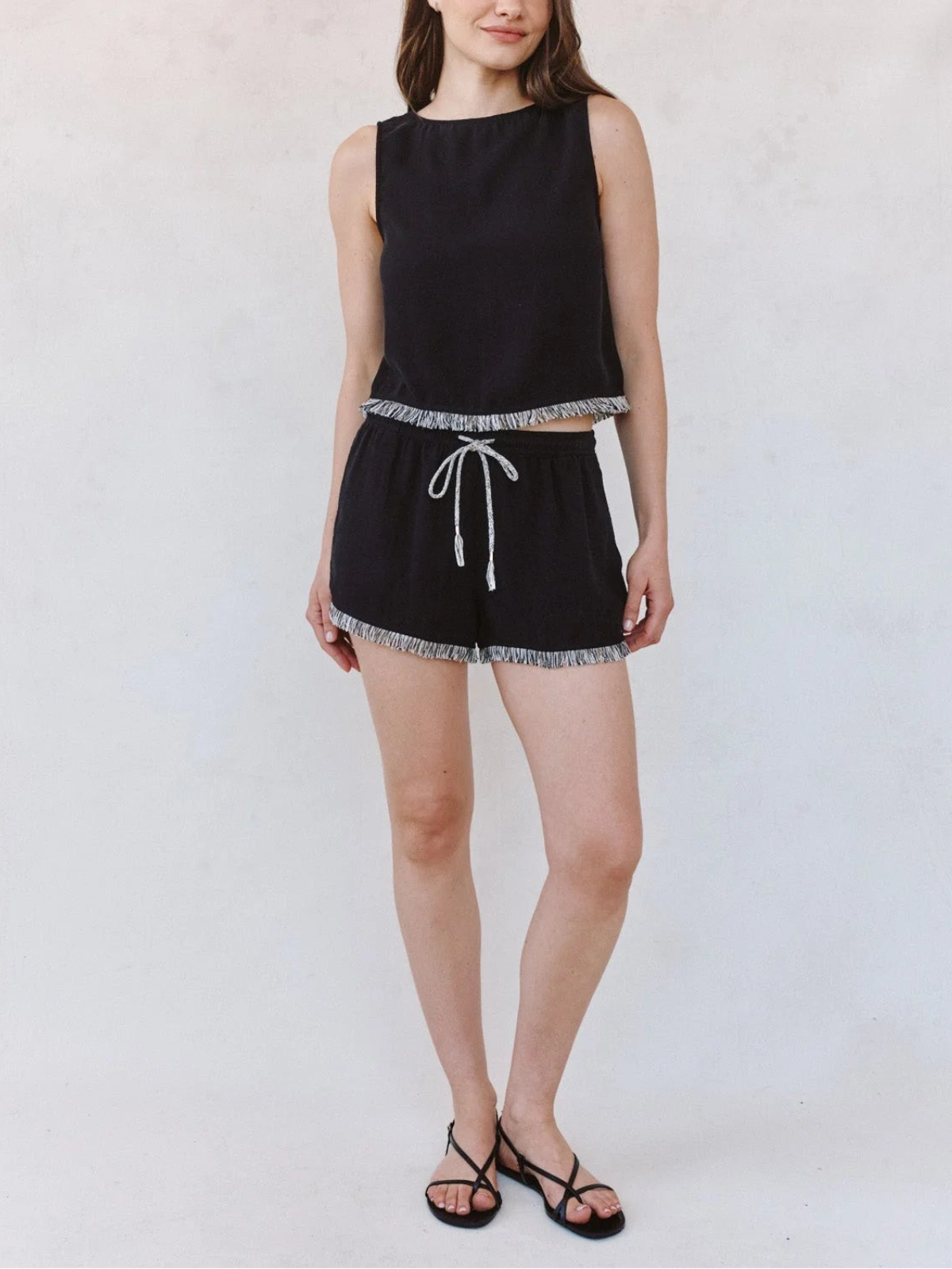 Bella Dahl Elastic Waist Fringe Shorts_B3397-795-302