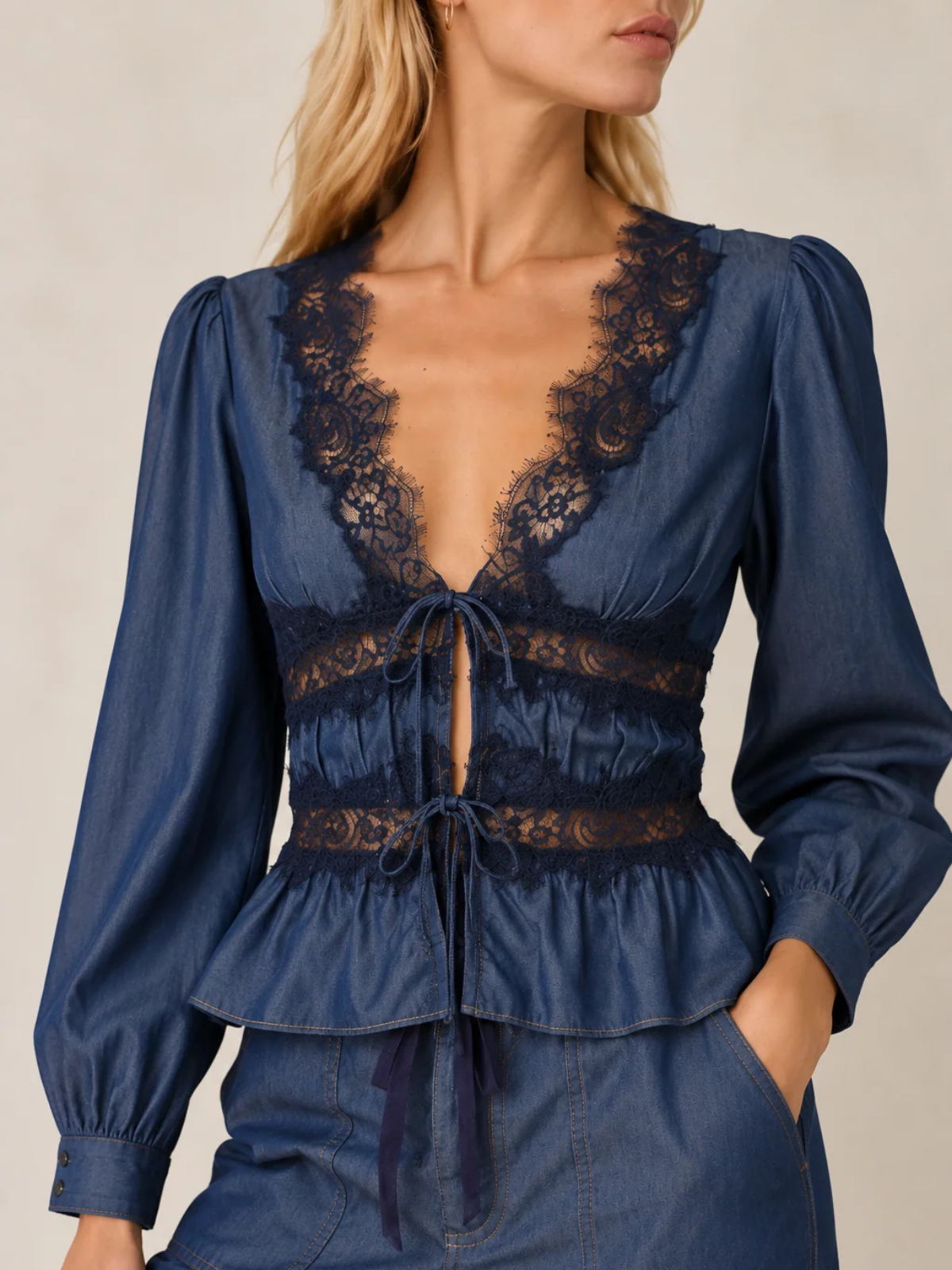 Cami Biddy Chambray Blouse F26-T20