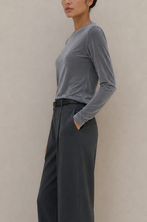 Tela Melania Sweater