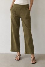 Gallery Couture Twill Pull On Pant