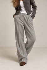 0039 Italy Diana Pant
