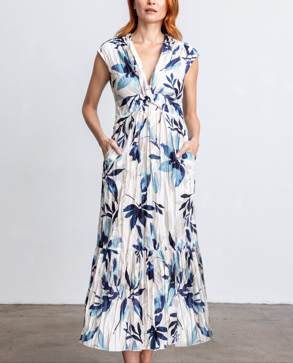 Go Silk Go Crinkle Cut Twist Dress