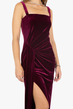 Black Halo Ts Domino Gown