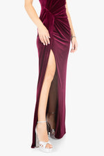 Black Halo Ts Domino Gown