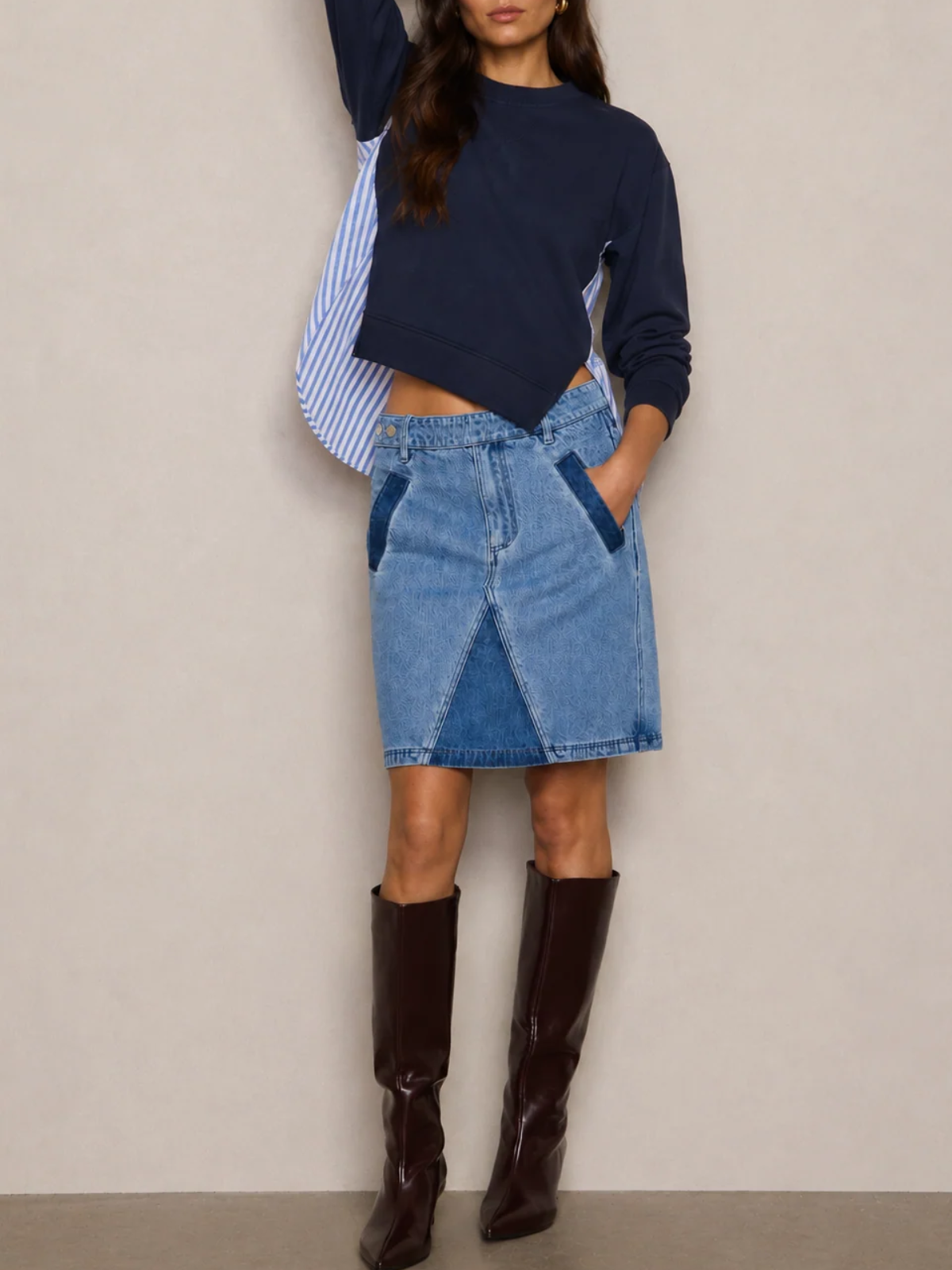 LAFATA Mix Media Sweatshirt_TOP039-067