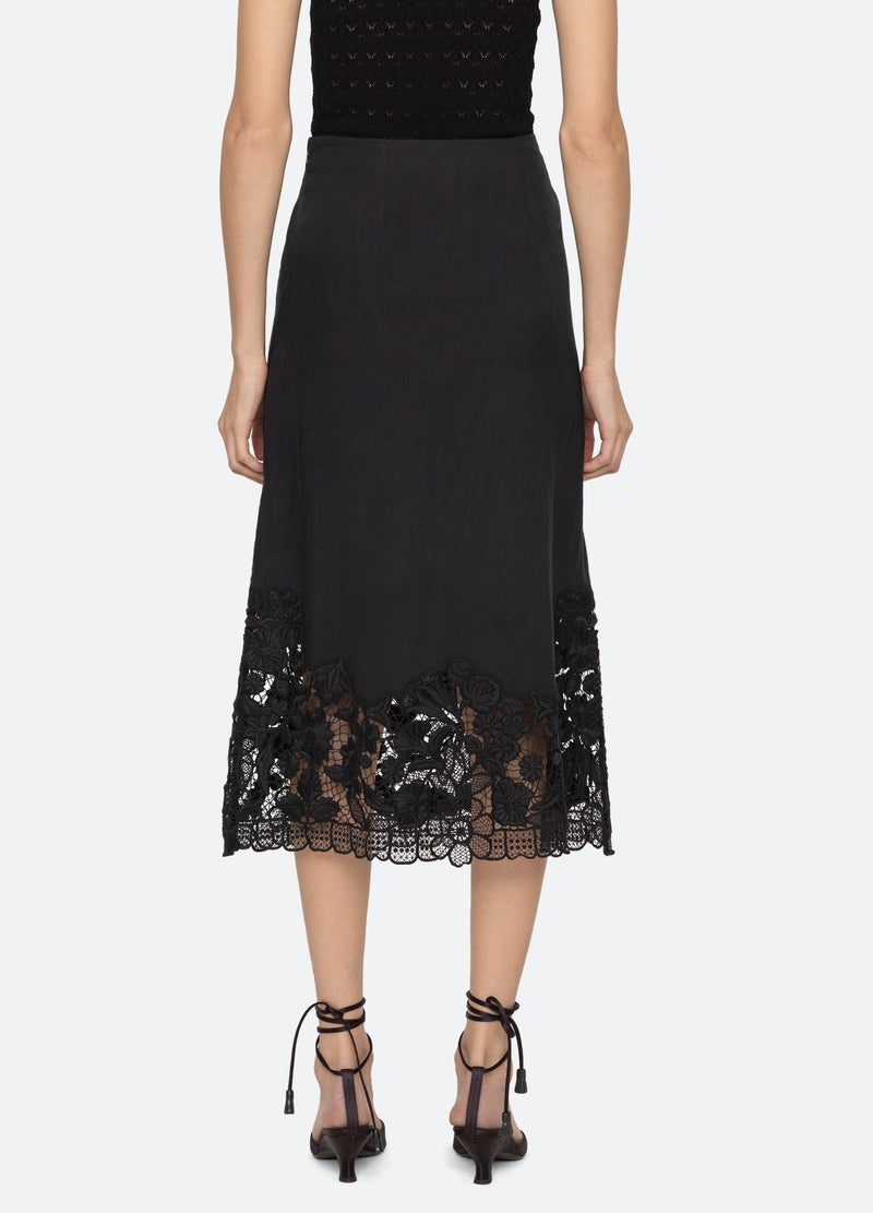 Sea Katharine Embroidery Tie Skirt