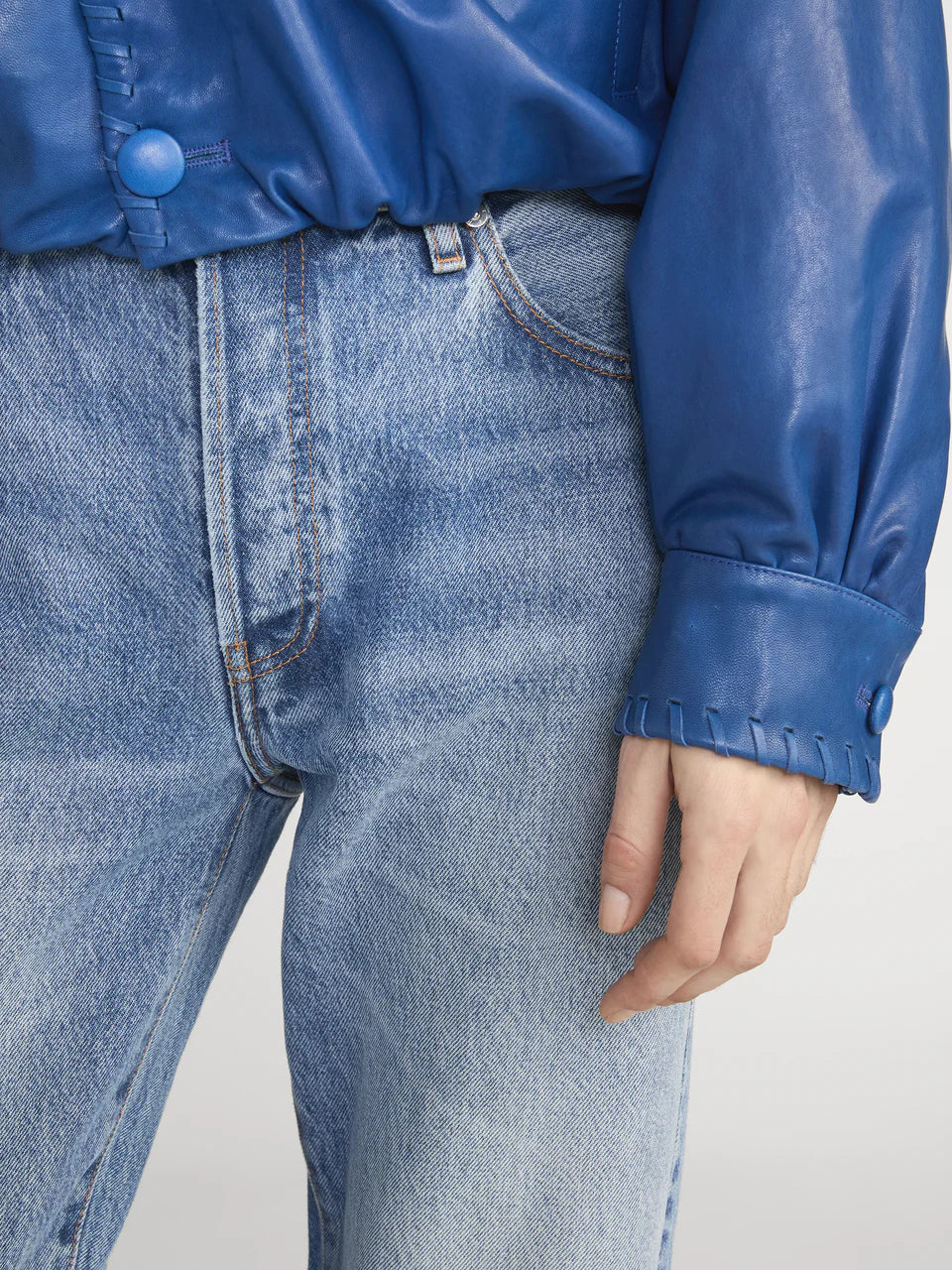 Frame The Essential Jean