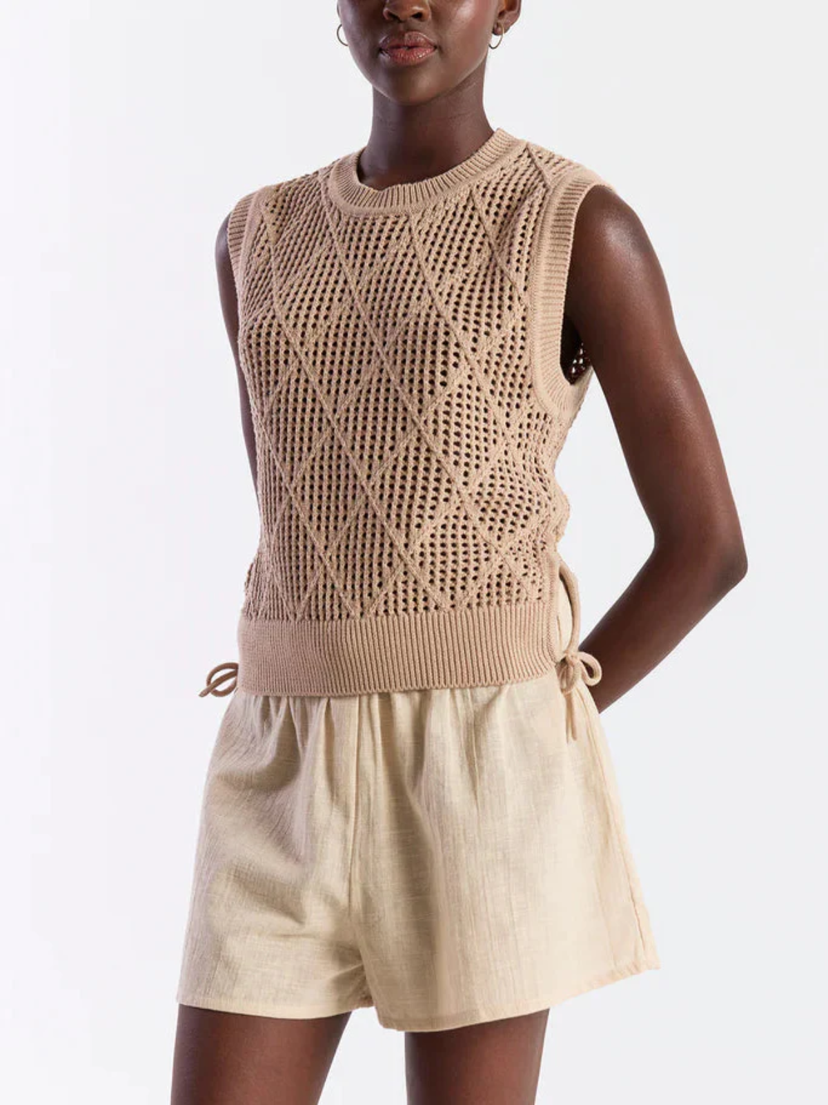 Wispr Tie Detail Diamond Vest_W-087