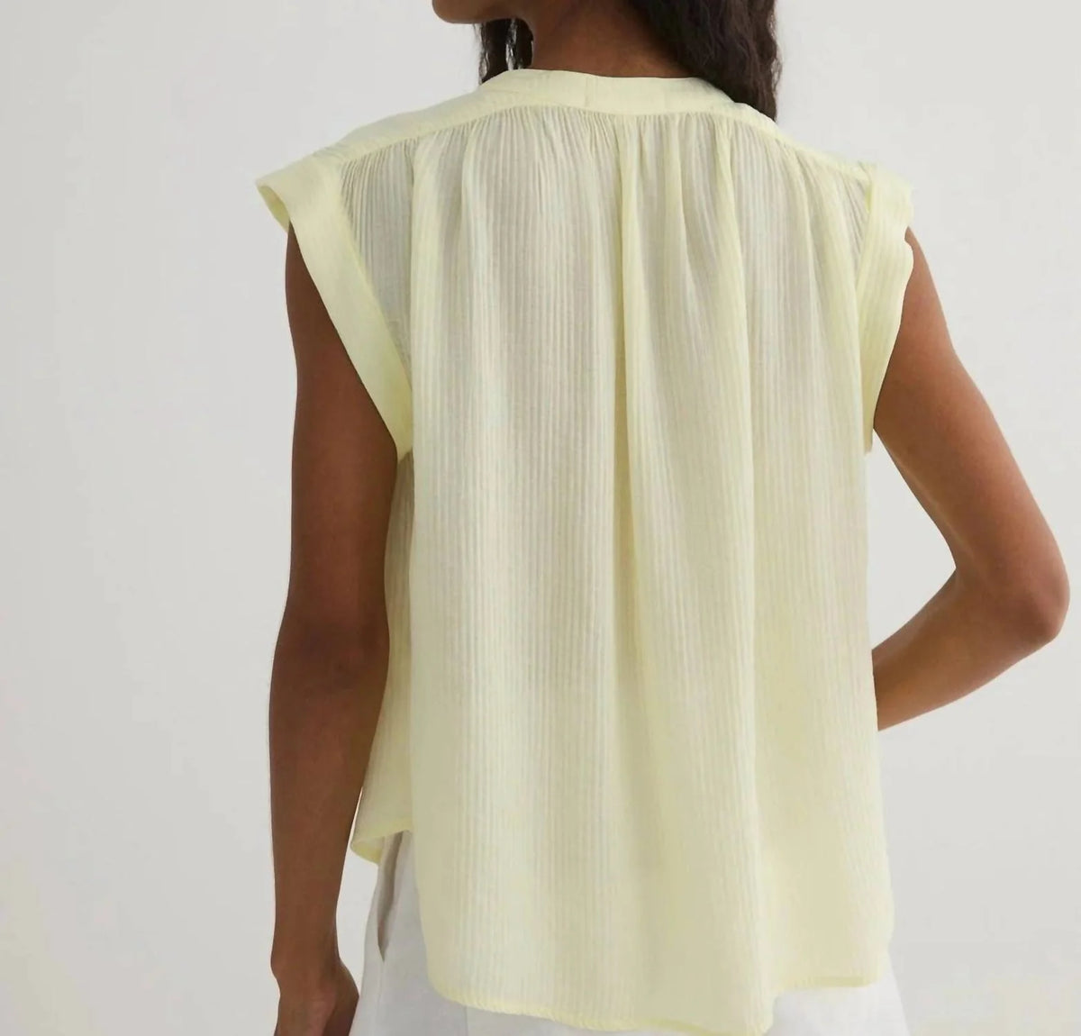 Bella Dahl Shirred Pullover With Cap Sleeve