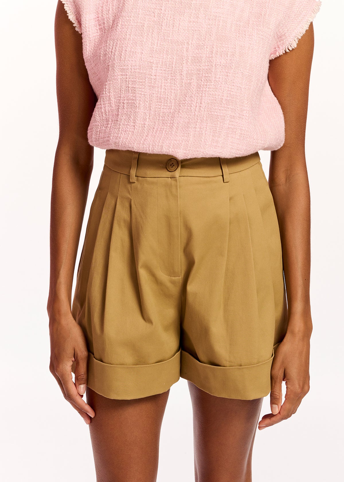 Essentiel Faint Wide Leg Shorts