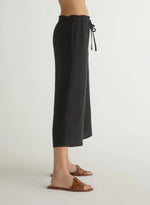 Bella Dahl Ruffle Waist Wide Leg Crop Pant
