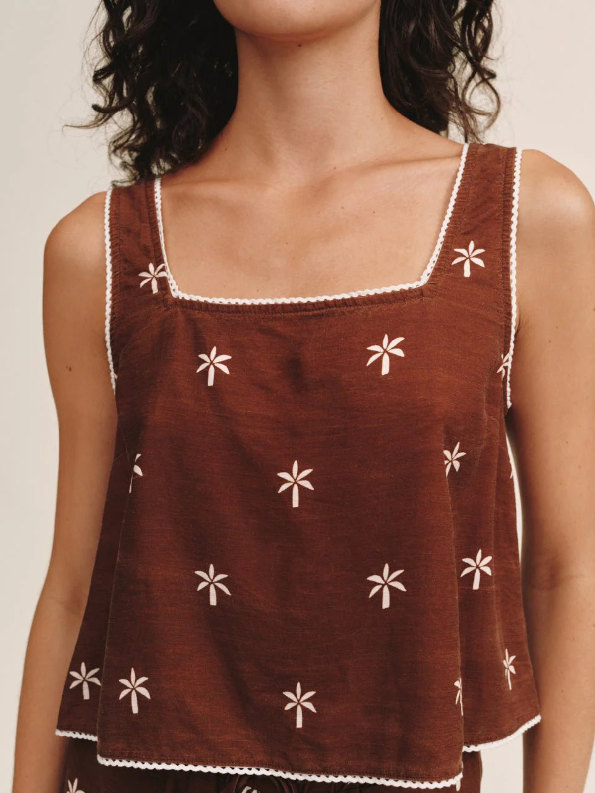 Bella Dahl Square Neck Trimmed Tank_B2458-K54-304