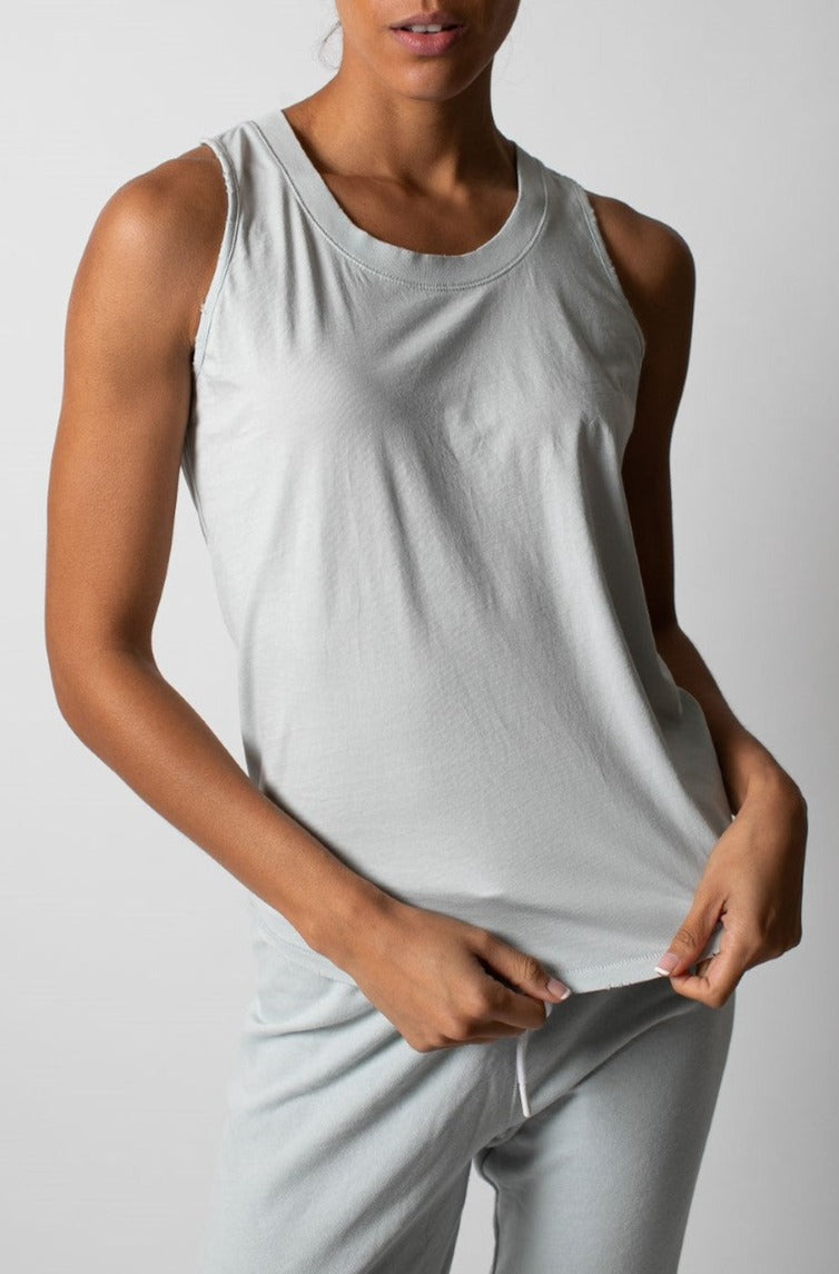 Jilda Distressed Tank - M / Gray Dawn - Shirts & Tops